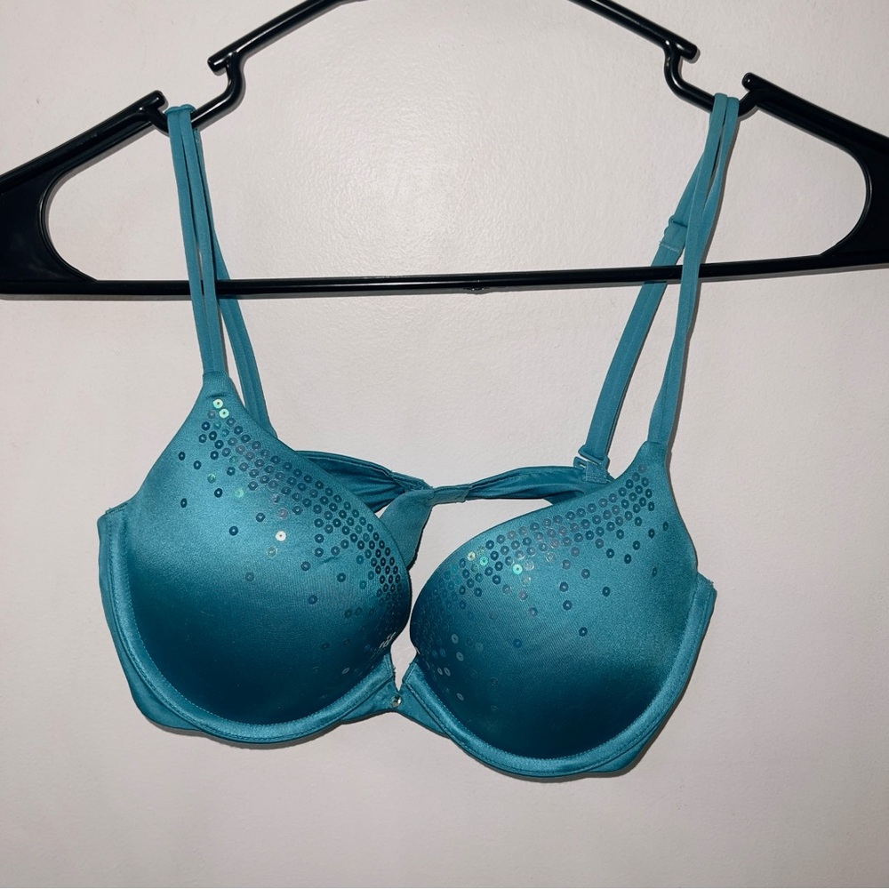Victoria's Secret 34C very sexy push up teal blue bra with sequins!